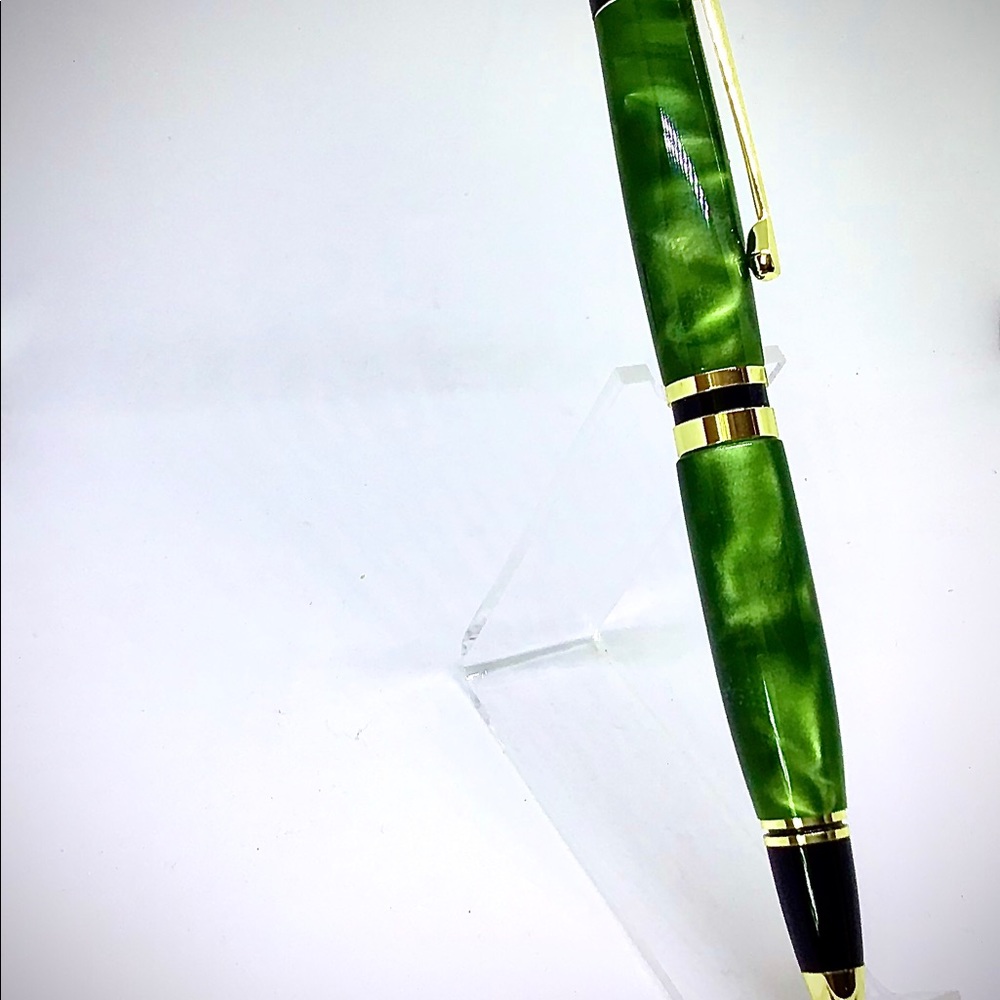 🎁 Handcrafted Pen from the vibrant color collection.
